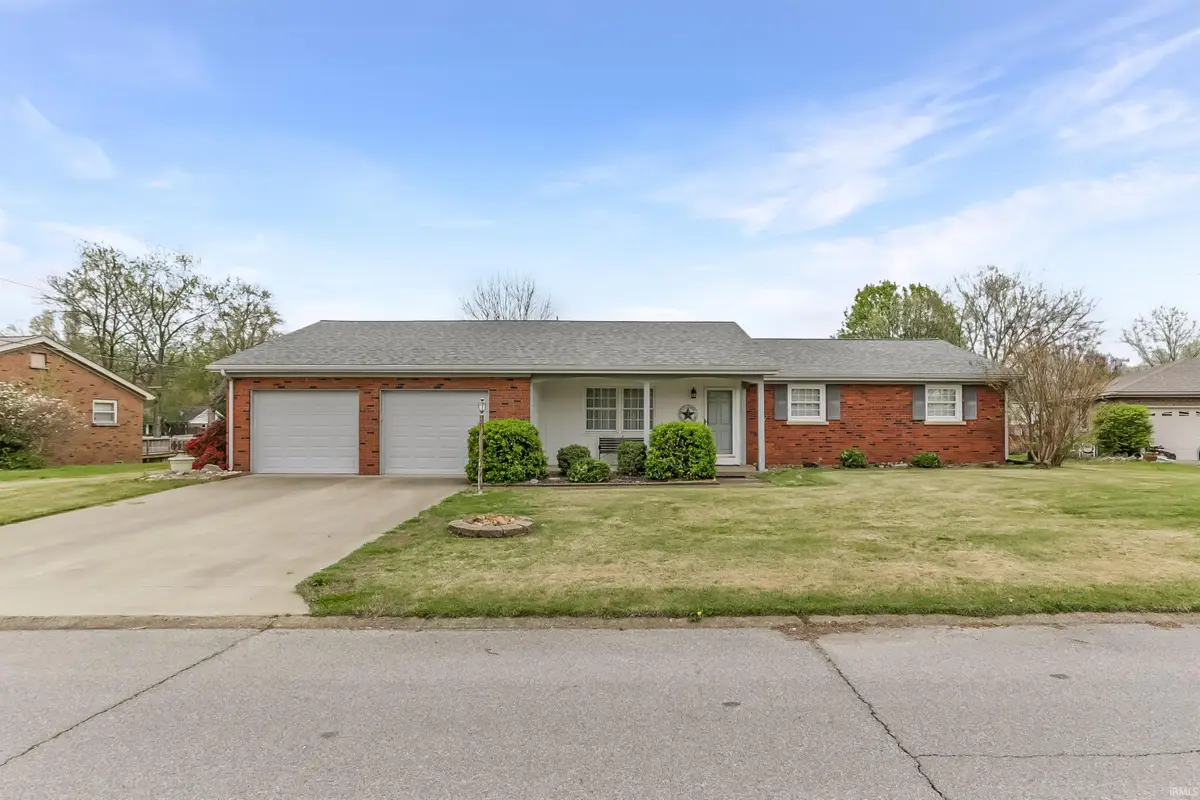 7666 Owens Drive, Newburgh, IN 47630 - #1