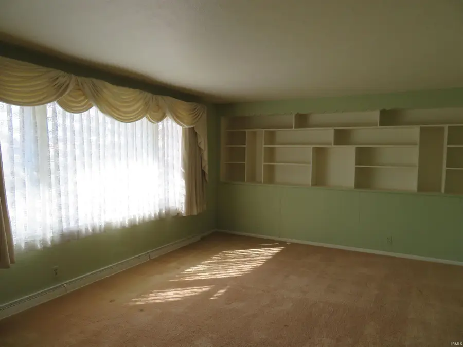 2212 Compton Avenue, Elkhart, IN 46517 - #2