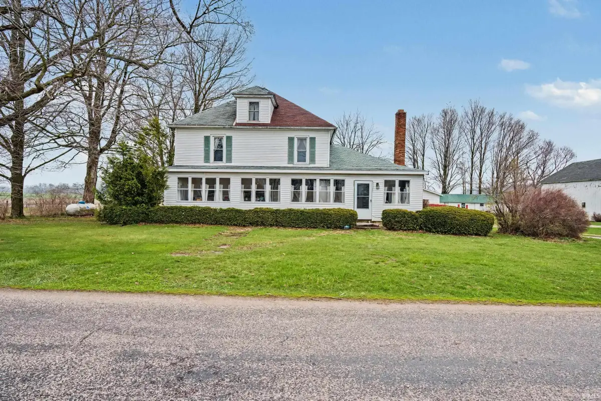 6521 E 1000 N, Kendallville, IN 46755 - #1