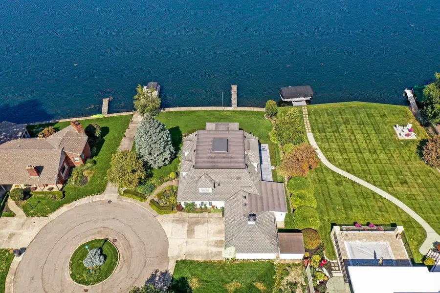 6 Clarendon Drive, Elkhart, IN 46516 - #2