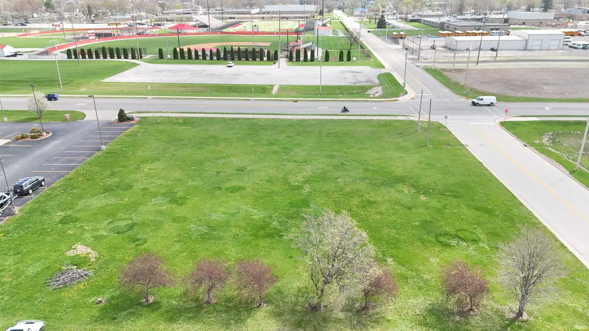 Sixth Street, Monticello, IN 47960 - #1