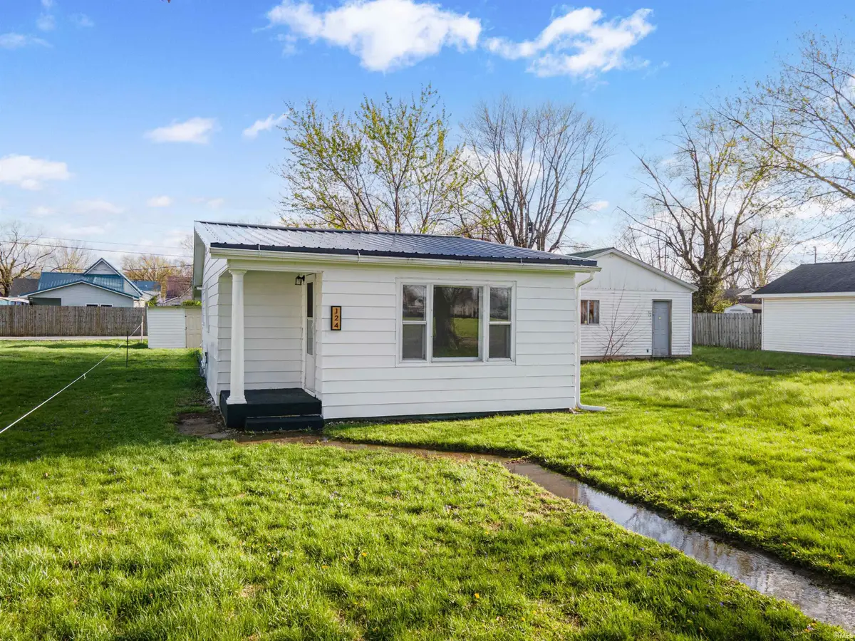 124 E South E Street, Gas City, IN 46933 - #1