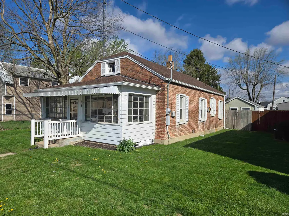 904 W State Street, Albany, IN 47320 - #1