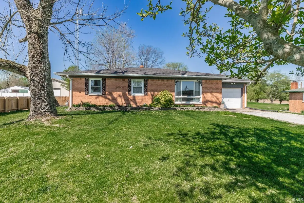 2565 S Sr 57 Highway, Oakland City, IN 47660 - #1