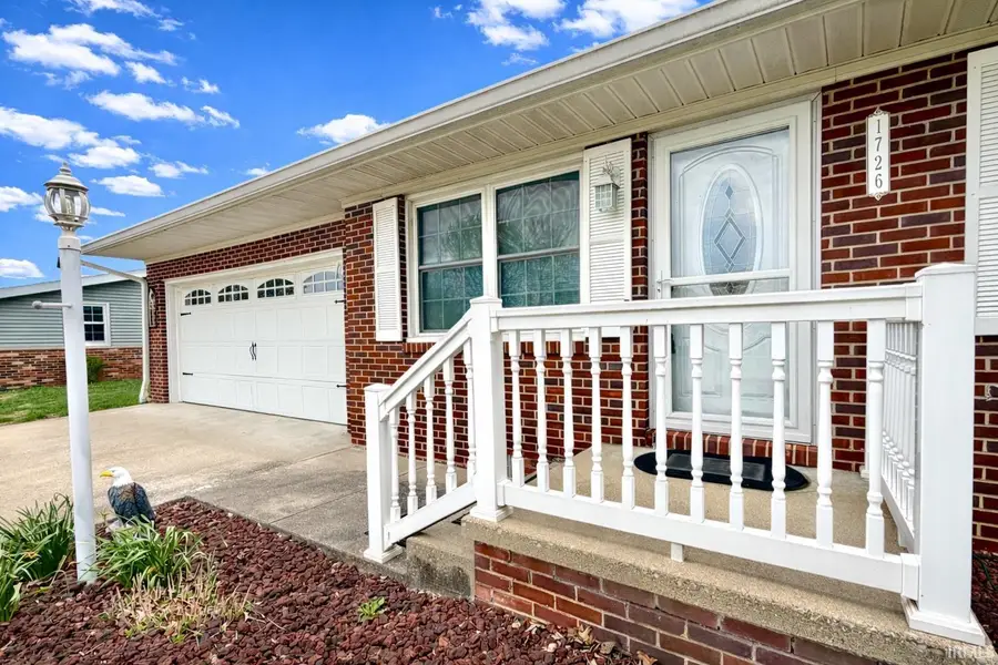 1726 Windwood Dr, Bedford, IN 47421 - #3