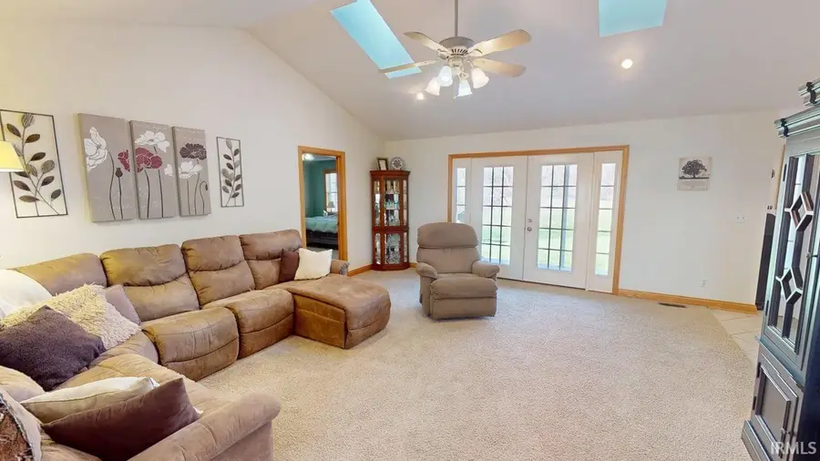 669 E 300 N, Jasper, IN 47546 - #3