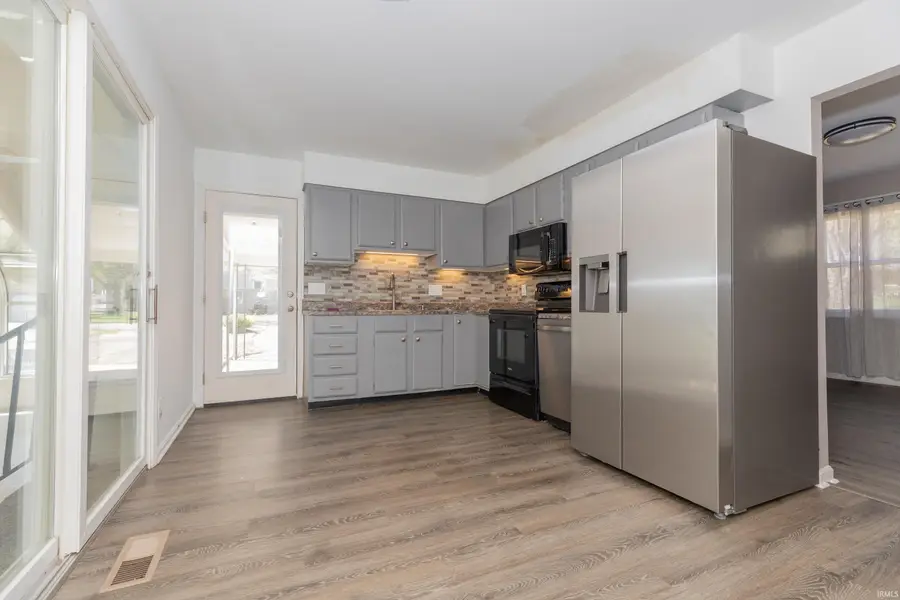 1020 Martin Lane, Evansville, IN 47715 - #3