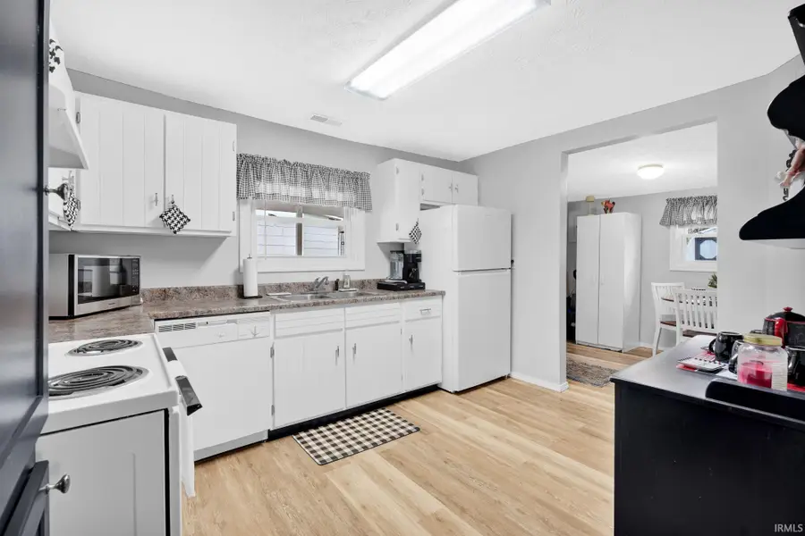 1215 W Warren Street, Mitchell, IN 47446 - #3