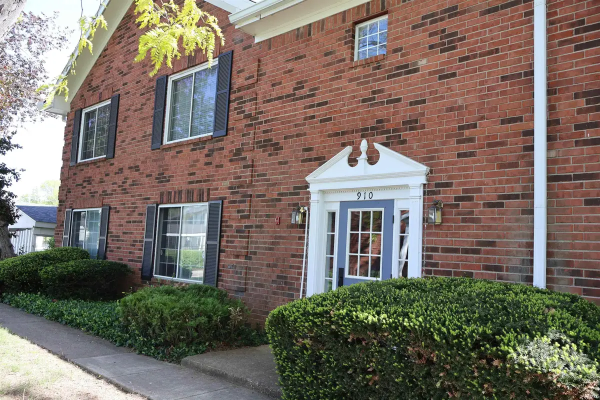 910 Park Central Drive #B, Indianapolis, IN 46260 - #1