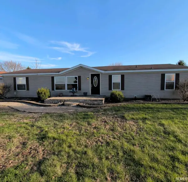 7348 W Division Line Road, Delphi, IN 46923