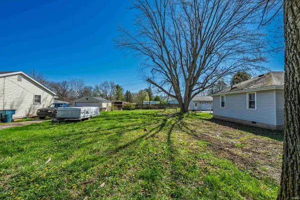 1112 S May Avenue, Muncie, IN 47302