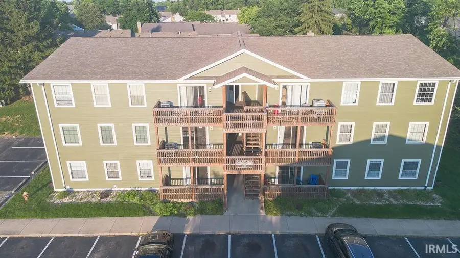 3230 E John Hinkle Place #D, Bloomington, IN 47408 - #2