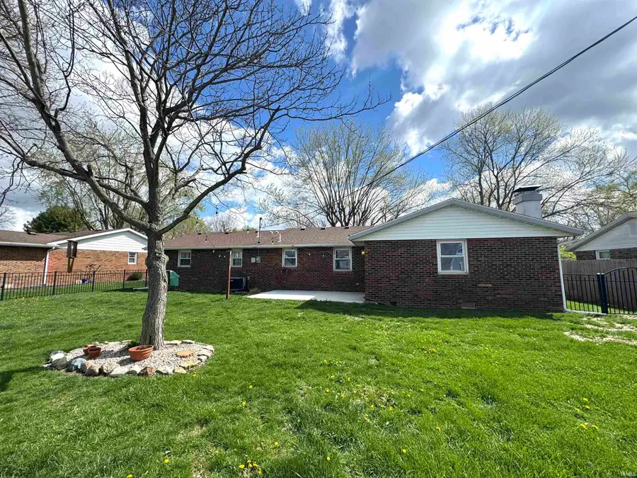 2405 N Old Towne Lane, Muncie, IN 47304 - #2