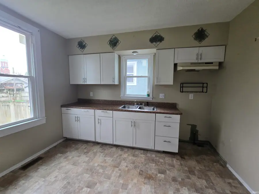 205 Randolph Street, Huntington, IN 46750 - #2
