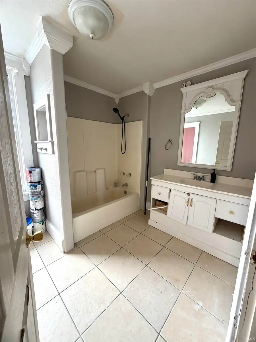 345 W 7th Street, Auburn, IN 46706 - #3