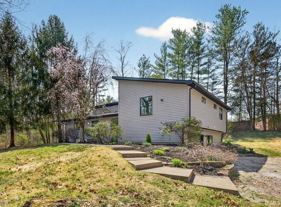 4620 S Woodbine Drive, Bloomington, IN 47403 - #2