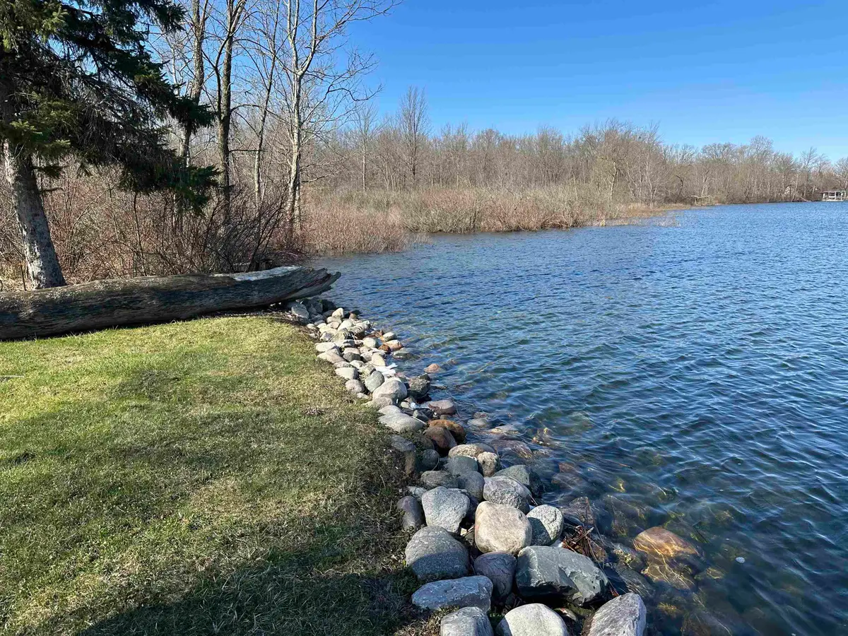 4615 E 640 S, Wolcottville, IN 46795 - #1