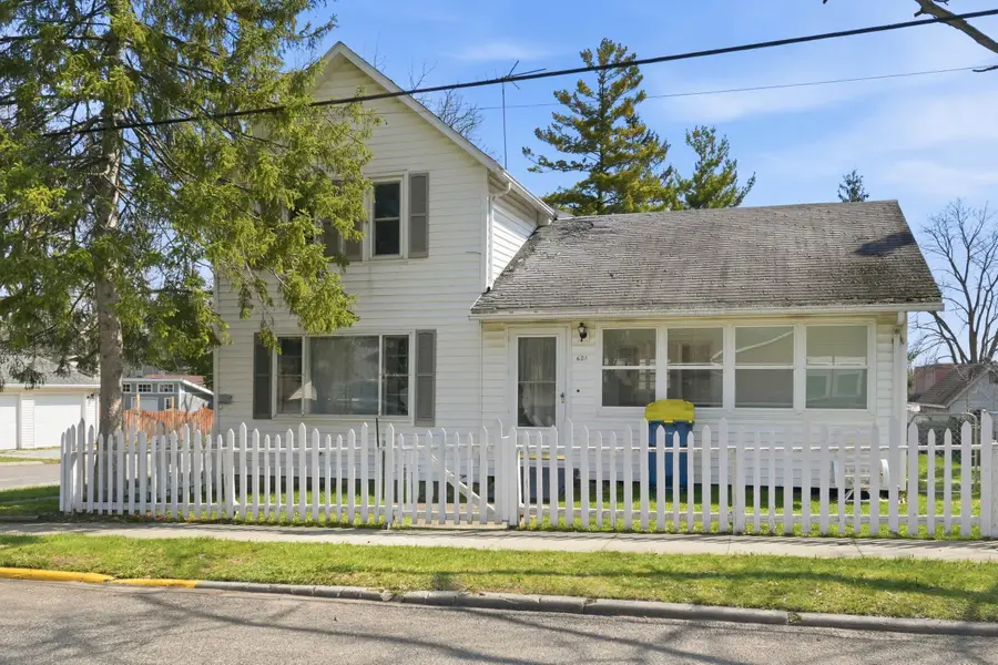 601 S Martha Street, Angola, IN 46703 - #3