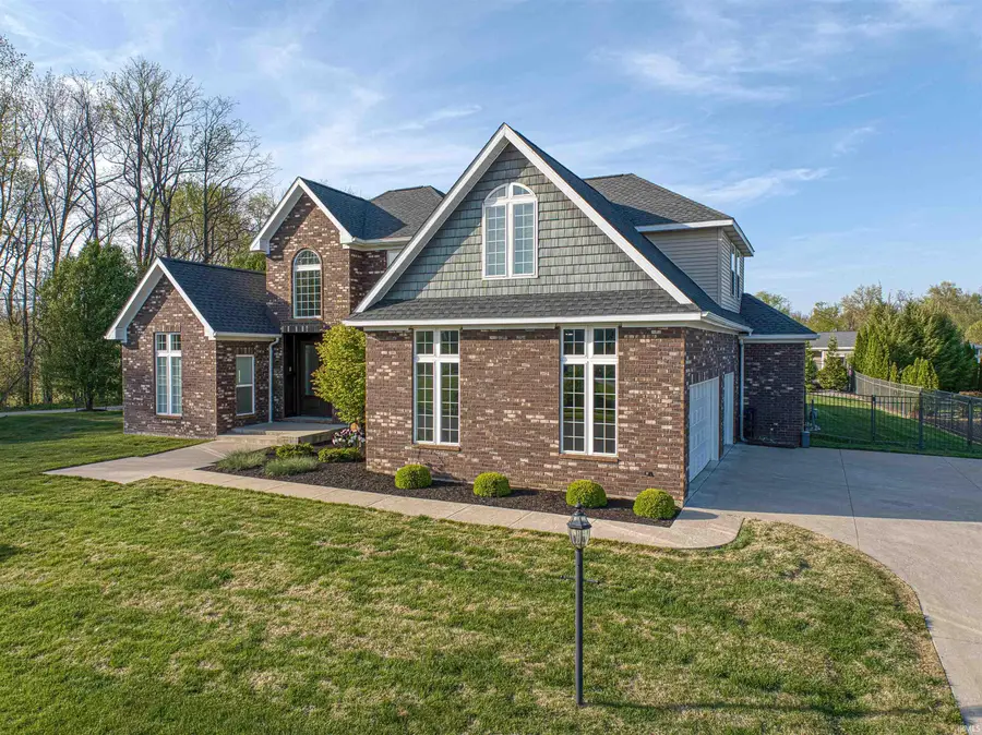 6568 Woodland Springs Drive, Newburgh, IN 47630 - #3