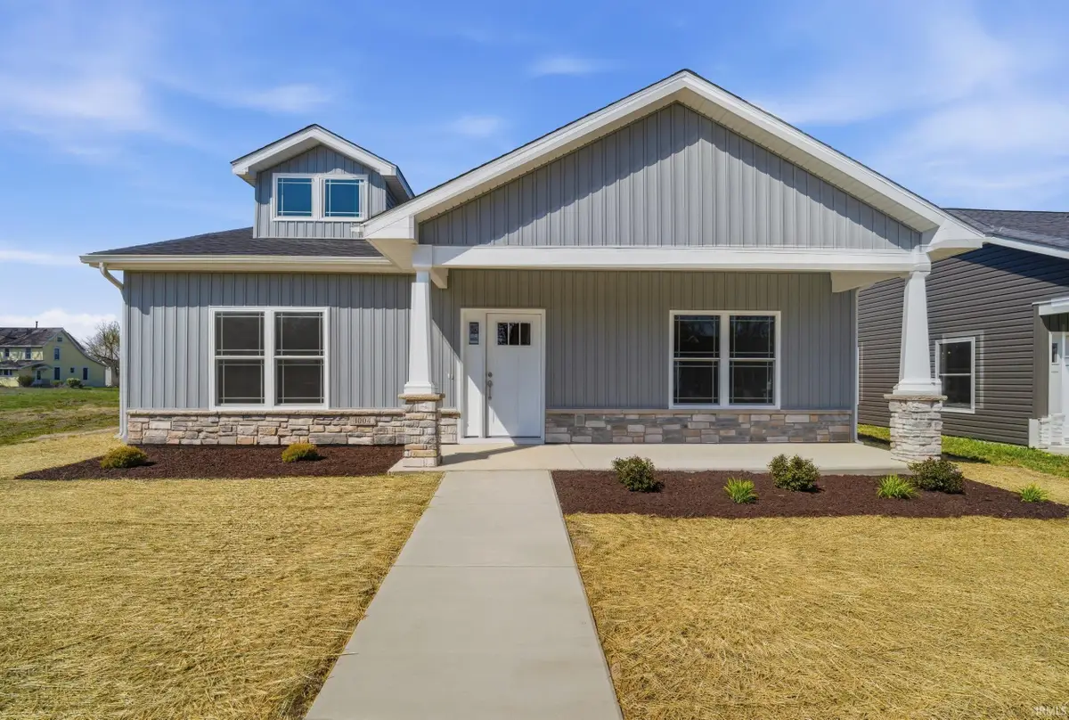 1004 E South Street, Frankfort, IN 46041 - #1