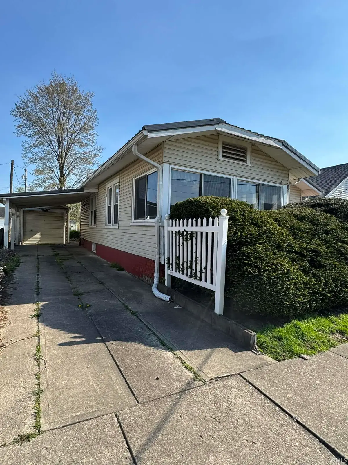 1411 N 12th Street, Vincennes, IN 47501 - #1