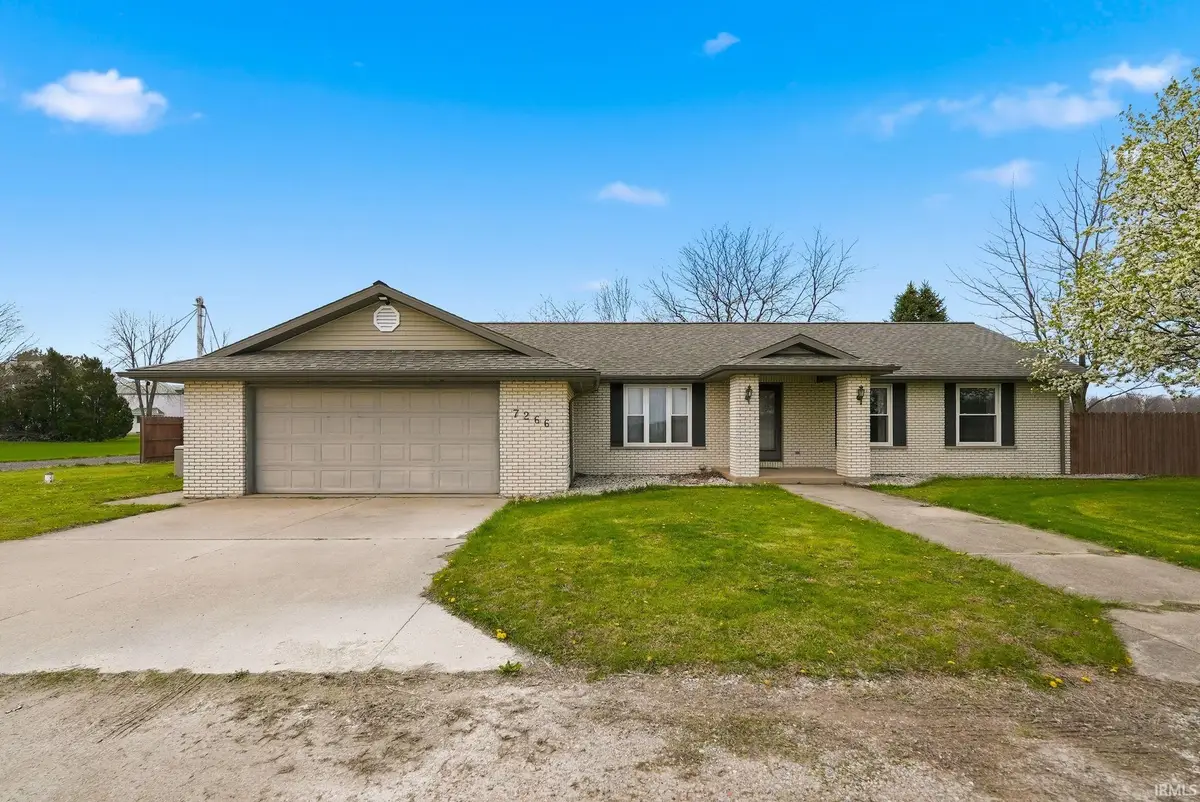7266 N St Rd 1, Ossian, IN 46777 - #1