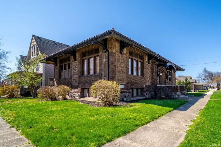 124 E Rush Street, Kendallville, IN 46755 - #3