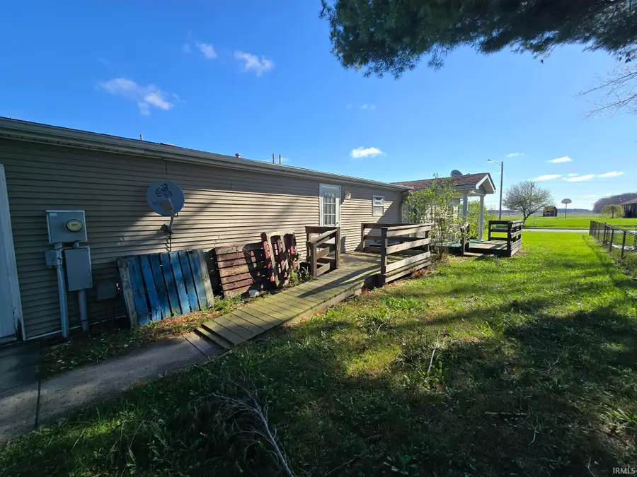 910 E South D Street, Gas City, IN 46933 - #2