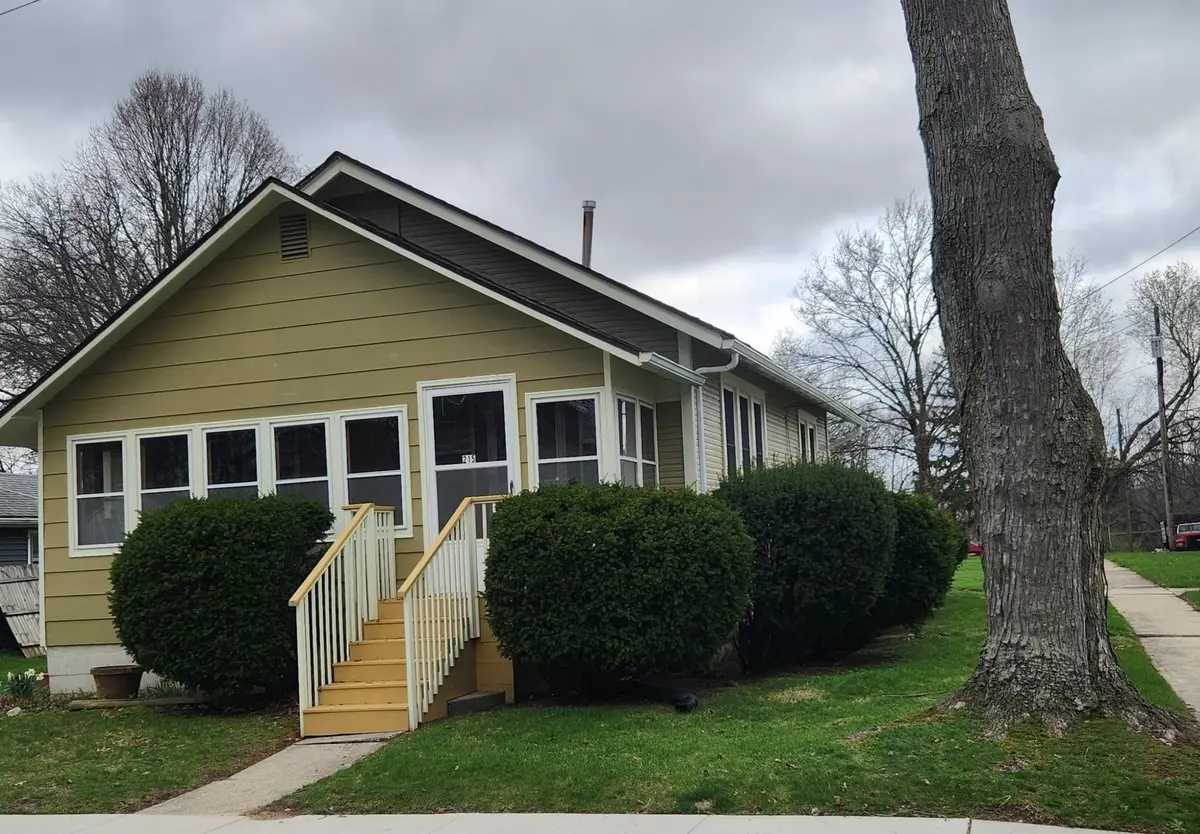 215 W Pleasant St., Angola, IN 46703 - #1