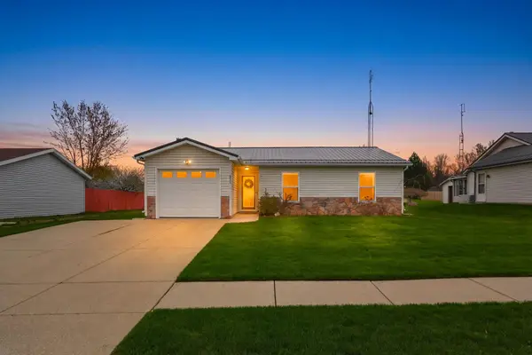 412 N Mckinley Street, Angola, IN 46703