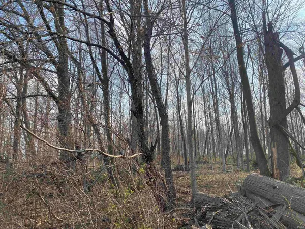 900 S, Warren, IN 46792