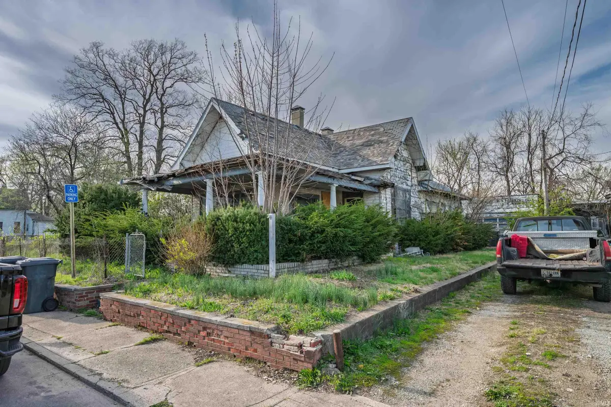 118 W 16th Street, Anderson, IN 46016 - #1