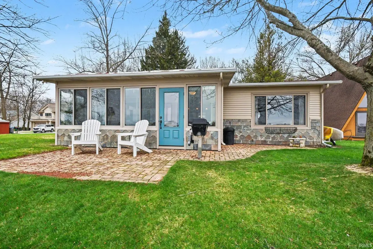 5940 E George Street, Syracuse, IN 46567 - #1