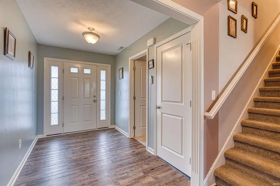 6411 Kinway Drive, Evansville, IN 47725 - #2