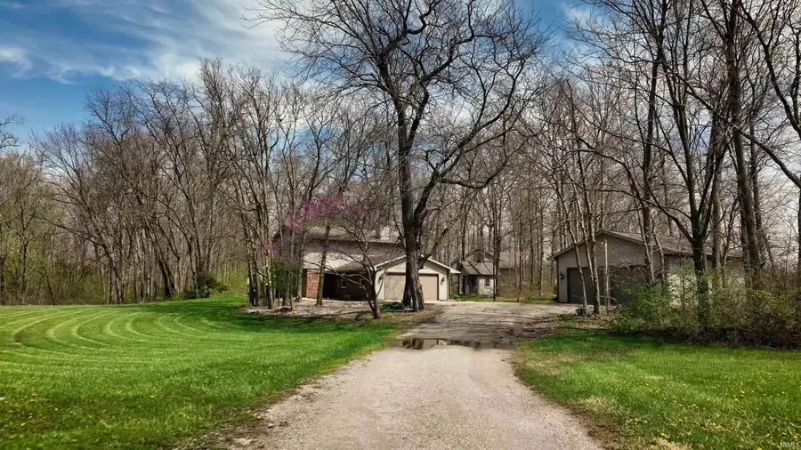16412 Gordon Lane, Leo, IN 46765 - #3