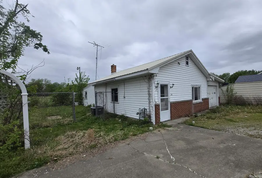 108 N Nichols Avenue, Petersburg, IN 47567 - #2
