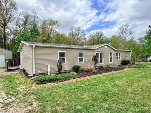 2104 N Hoosier Hills, Linton, IN 47441