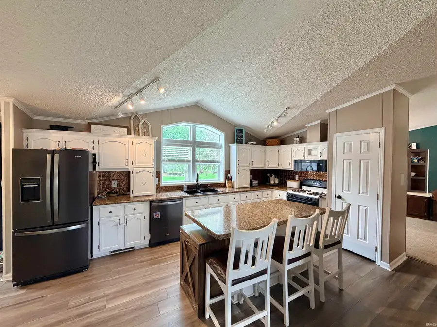 2104 N Hoosier Hills, Linton, IN 47441 - #2