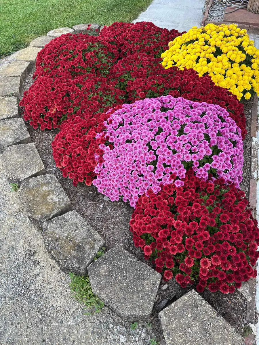 246 S East Ridge North Drive, Warsaw, IN 46582 - #3