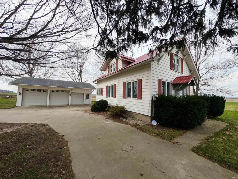 355 W Us Highway 6, Albion, IN 46701 - #2