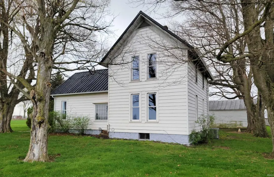 325 W Us Highway 6, Albion, IN 46701 - #3