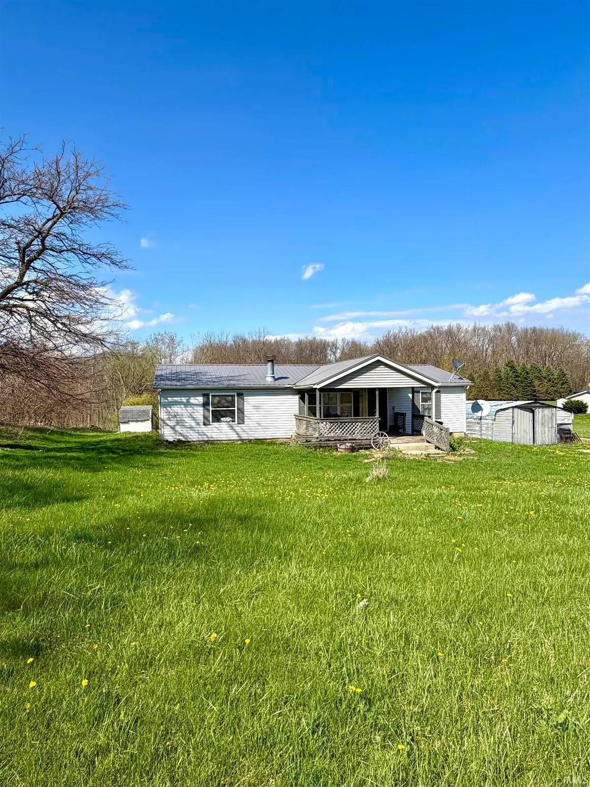 2121 E Mapes Road, Kendallville, IN 46755 - #1