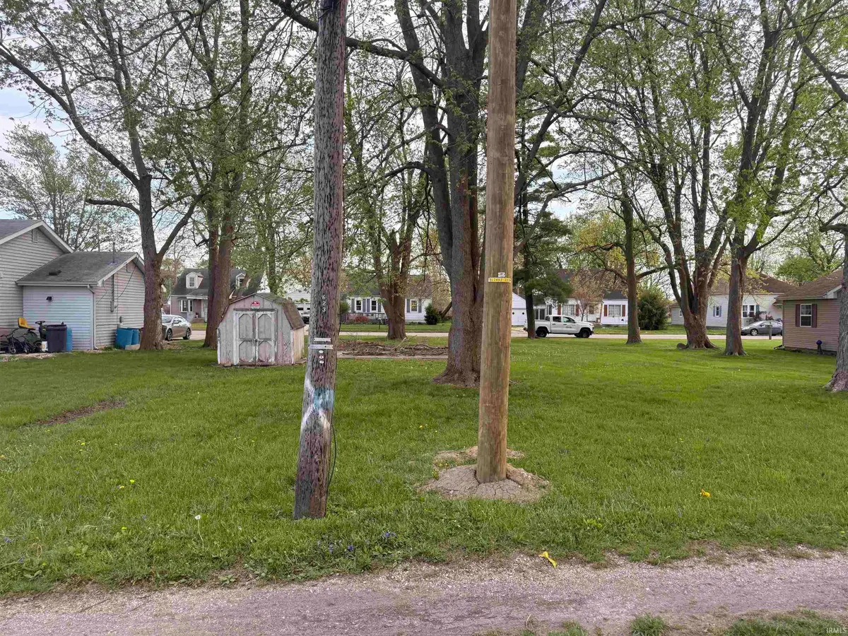 615 E Elm Street, Hartford City, IN 47348 - #1