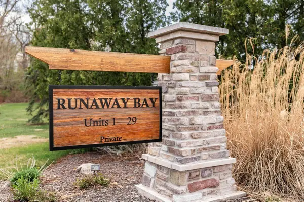 10095 N Turkey Creek Road #19, Syracuse, IN 46567