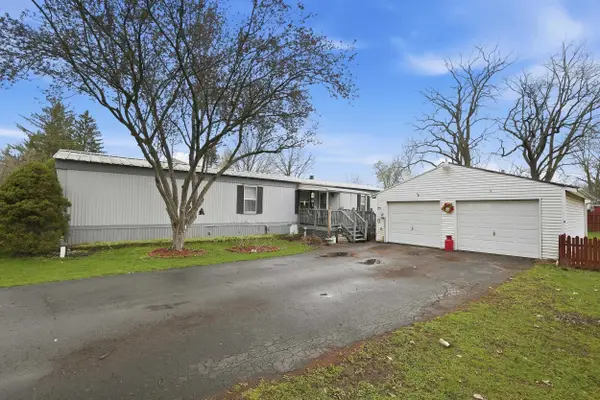 75 Lane 101 Long Beach Lake, Fremont, IN 46737