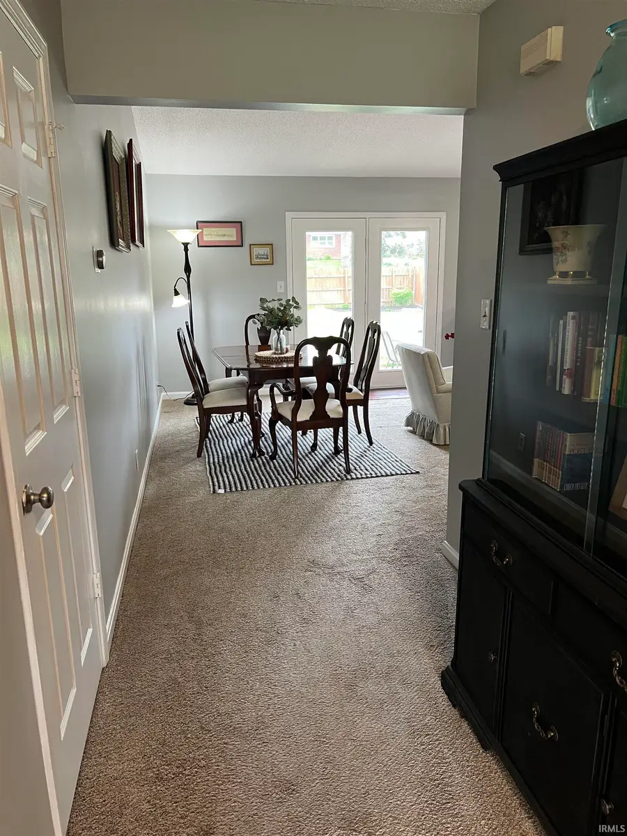 2841 Oakshire Drive, Evansville, IN 47711 - #3