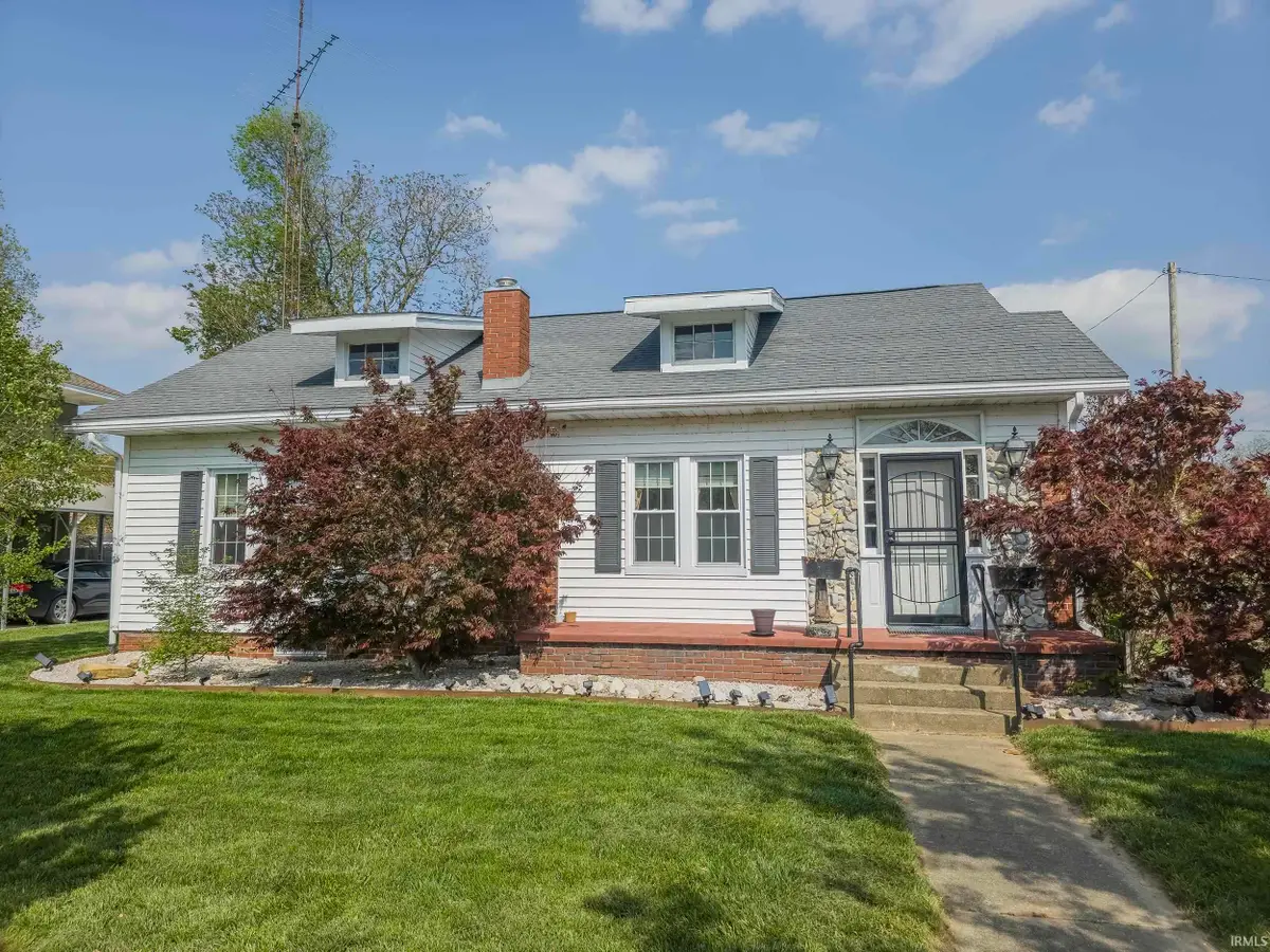 107 S 6th Street, Saint Francisville, IL 62460 - #1