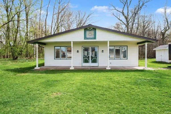 51220 Maplewood Drive, Elkhart, IN 46514