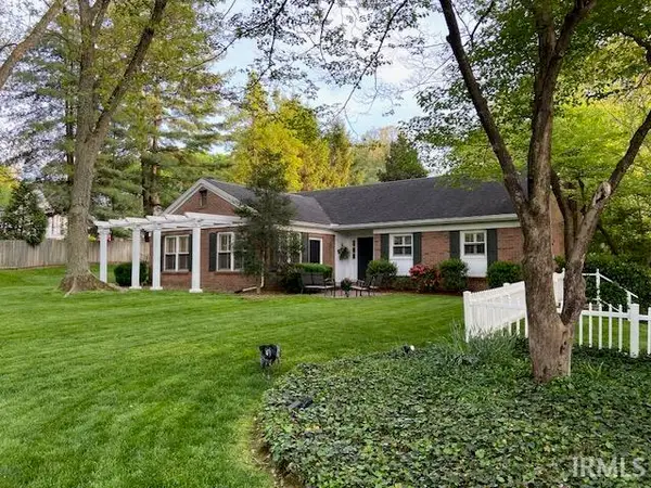 701 Pfeiffer Road, Evansville, IN 47711