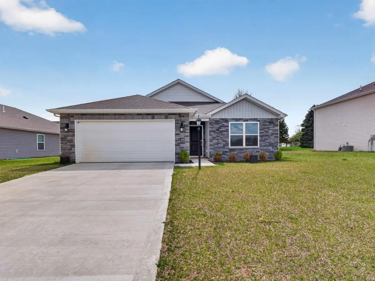 1200 Greenbrier Boulevard, Warsaw, IN 46582 - #1